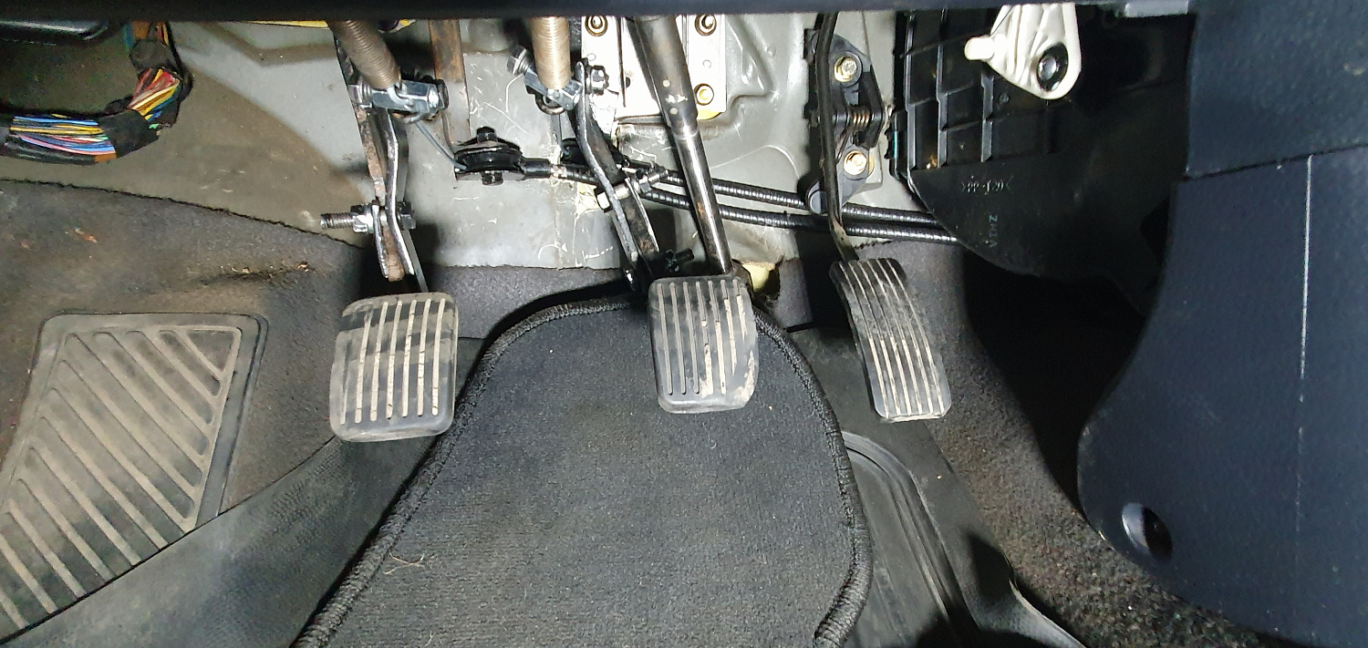 Установка тросовых педалей на Hyundai Getz (механика, 2шт.)